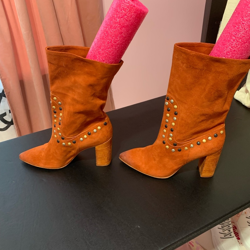 Free People rust colored swede boots